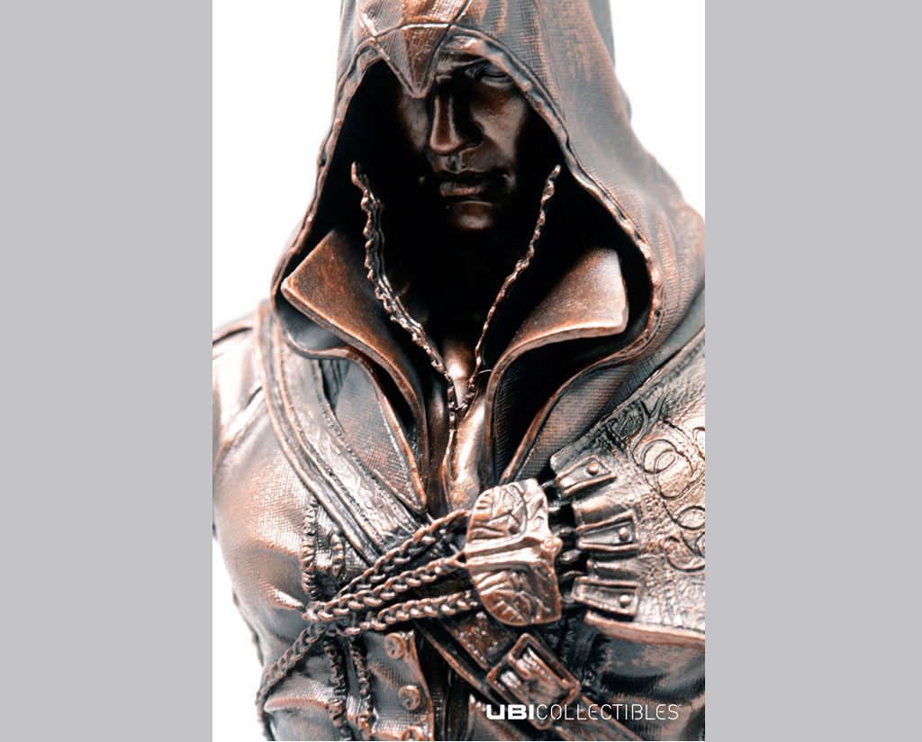 Assassin's Creed II - Ezio Auditore Black Edition - Ubisoft Attakus 8''  pvc statue